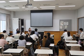 「文化交流史」授業②.JPG
